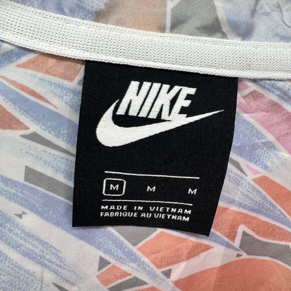 Nike Jacket Womens Medium Cropped Hooded Full Zip Lightweight Windrunner Floral - Picture 2 of 11